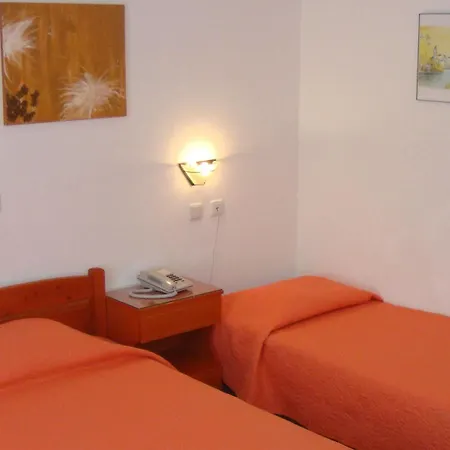 Victor Eleni Apart Otel 2*