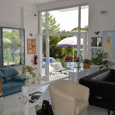 Victor Eleni Apart Otel