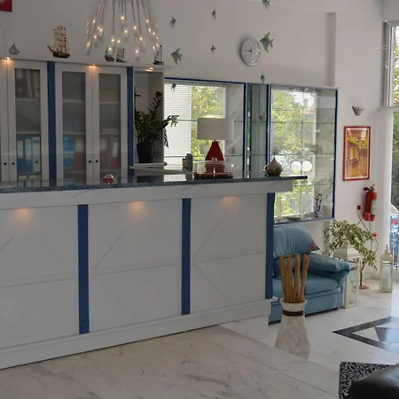 Victor Eleni Apart Otel 2*
